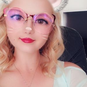 Meet your Posher, Cassidy